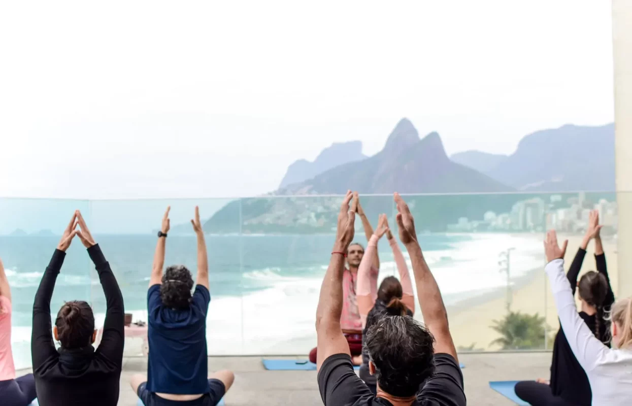 Aulas de yoga em casa: quais são os melhores exercícios?